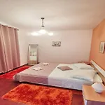 Bertie's - Four Bedroom A4 아파트 Smokvica (Korcula)