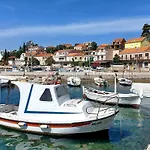 Bertie's - Four Bedroom A4 Smokvica (Korcula)