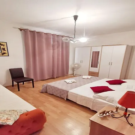 Bertie's - Four Bedroom A4 דירה Smokvica (Korcula)