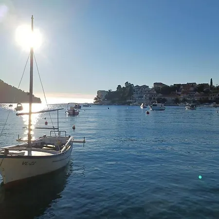 Bertie's - Four Bedroom A4 Smokvica (Korcula)