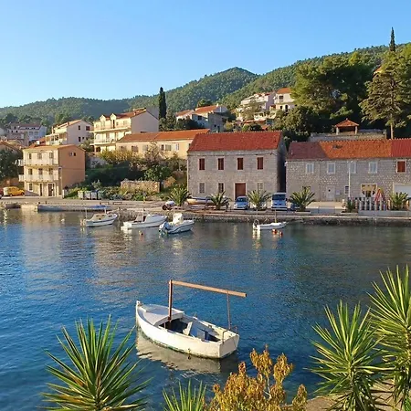 Bertie's - Four Bedroom A4 * Smokvica (Korcula)