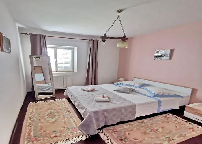 Bertie's - Four Bedroom A4 * Smokvica (Korcula)