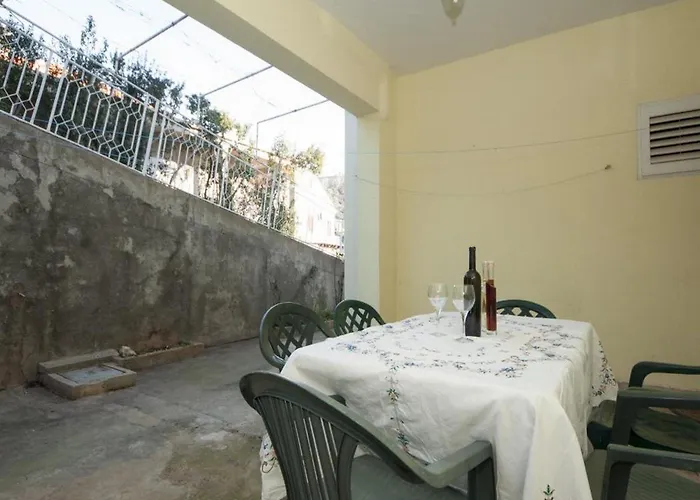 Bertie's - Four Bedroom A4 아파트 Smokvica (Korcula)