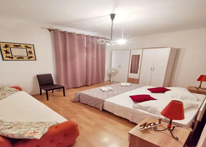 Bertie's - Four Bedroom A4 아파트 Smokvica (Korcula)