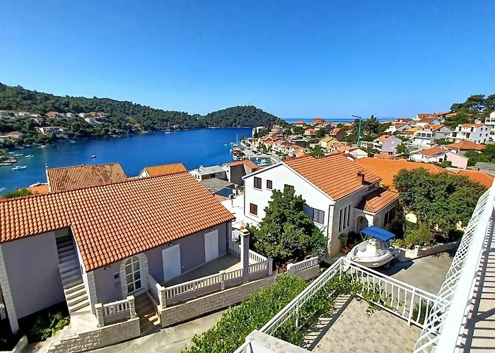 Bertie's - Four Bedroom A4 *