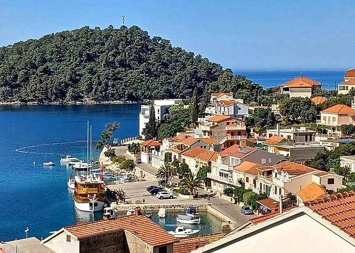 Bertie's - Four Bedroom A4 *